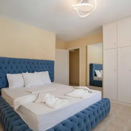 With Private S Pool-theologos By Ghh Vila Theologos (Phthiotis)