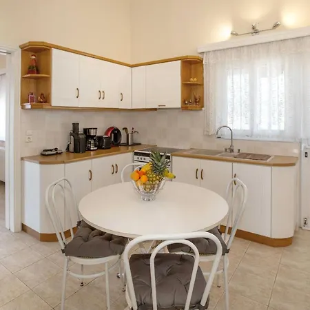 With Private S Pool-theologos By Ghh Vila Theologos (Phthiotis)