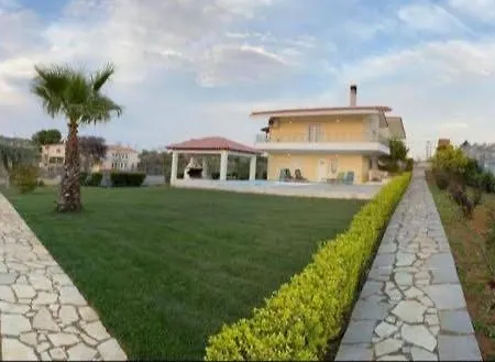 With Private S Pool-theologos By Ghh Vila Theologos (Phthiotis)